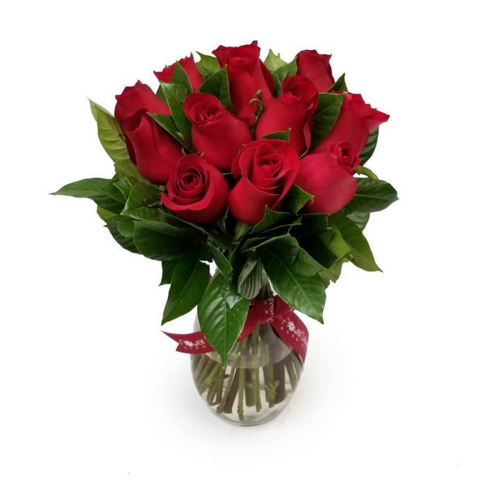 12 Red Roses flower arrangement
